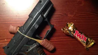 Carte meme Check Your Kids’ Halloween Candy, rareté commune