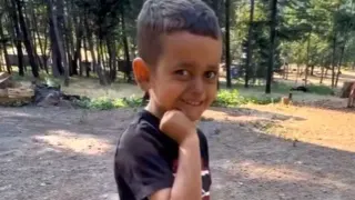 "Come Over, It's a Surprise" Kid meme card, common rarity