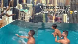 Cristiano Ronaldo Joga Filho Na Piscina / Cristiano Ronaldo Throws Son Out Of Th... meme card, common rarity