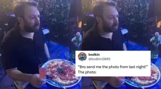 Carte meme David Mitchell Eating Pizza, rareté commune