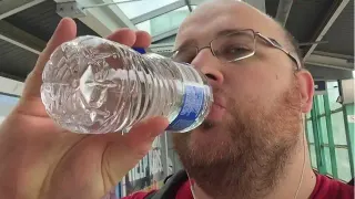 Carte meme Drinks Water Challenge, rareté commune