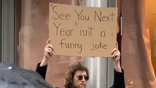 Carte meme Dude With Sign, rareté rare