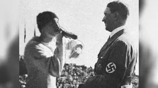 Eminem vs. Hitler meme card, common rarity