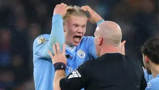 Erling Haaland Scream meme card, common rarity