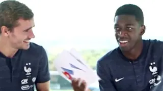 Carte meme Griezmann imite Deschamps, rareté rare