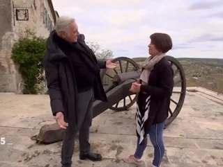 Carta meme Il y a un canon, moi j'en vois deux, rareza común