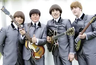 Carte meme It’s Okay To Leave A Dog In A Hot Car / Fake Offensive Beatles Songs, rareté commune