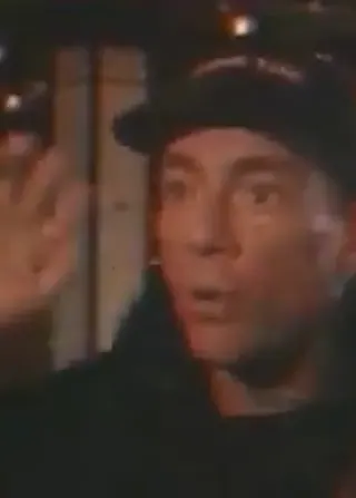 Carte meme Van Damme : « Aware », rareté commune