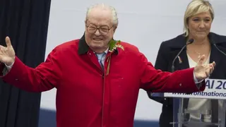Carte meme La famille Le Pen divisée, rareté commune