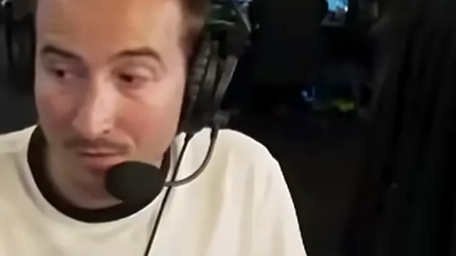 Carte meme Le klaxon de Sylvain Lyve, rareté rare