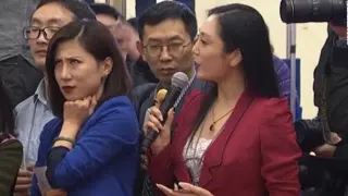 Liang Xiangyi Eye Roll meme card, common rarity
