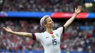 Megan Rapinoe's Goal Celebration meme card, common rarity