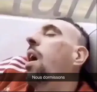 Carte meme Nous dormissons, rareté commune