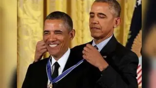 Carte meme Obama Awards Obama a Medal, rareté épique