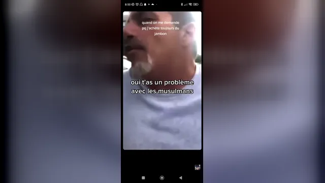 Oui j'suis raciste meme card, common rarity