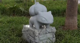 Replace Racist Statues meme card, common rarity
