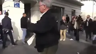 Carte meme Robert viens là !, rareté commune