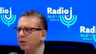 Carte meme « On ne va pas interdire les plans à trois », rareté épique