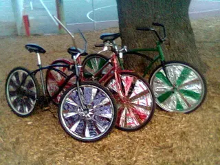 Scraper Bikes meme card, common rarity
