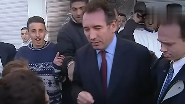 Carte meme Si tu me vois je t'enc****, rareté commune