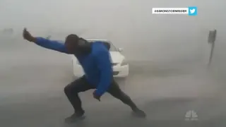 Carte meme STORM, rareté commune
