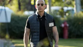 Carte meme Swole Jeff Bezos, rareté commune