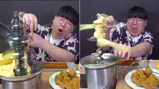 Tasty Hoon Cheese Fondue Video meme card, common rarity