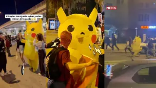 Carte meme Turkish Pikachu Protestor, rareté commune
