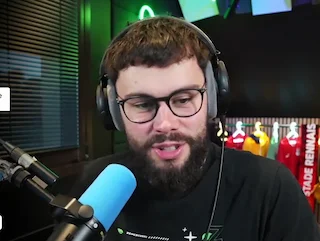 Bouzi's farts meme card, common rarity