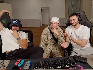 Мем-карта Do you get the reference of the tapestry behind him?, редкость: эпическая
