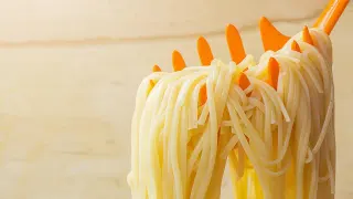 Wet Spaghetti Noodle meme card, common rarity
