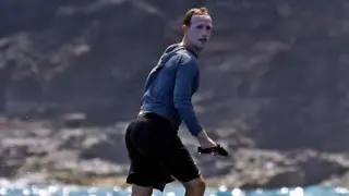 Carte meme White Sunscreen Face Mark Zuckerberg, rareté commune